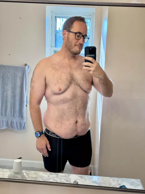 Headed for a 7.5 mile run before work. Who am I?!? (42)