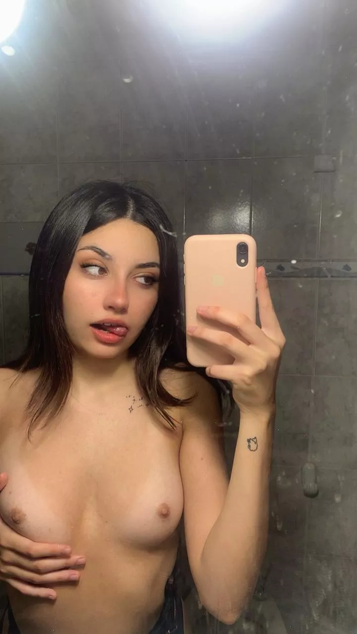 I am only 18 but i am all ready a hoe