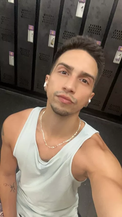 Iām Feelin It Mr.Crabs ;-;