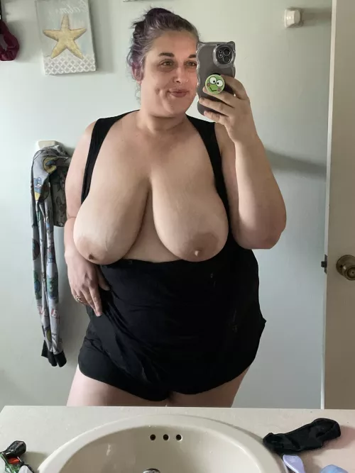 It’s hump day, so I say we hump all day 😈