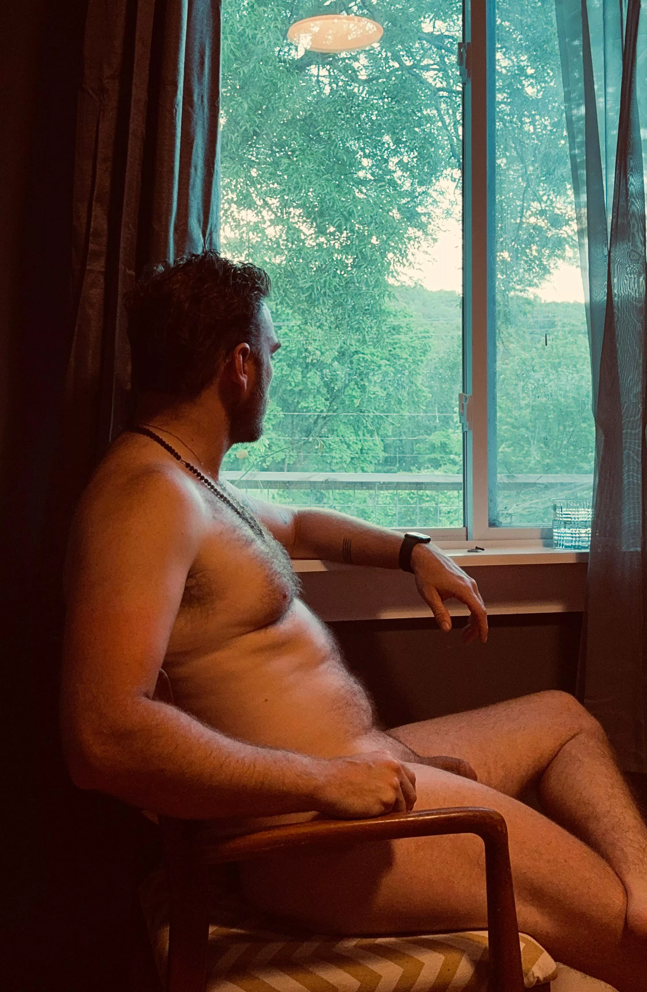 keep the blinds open