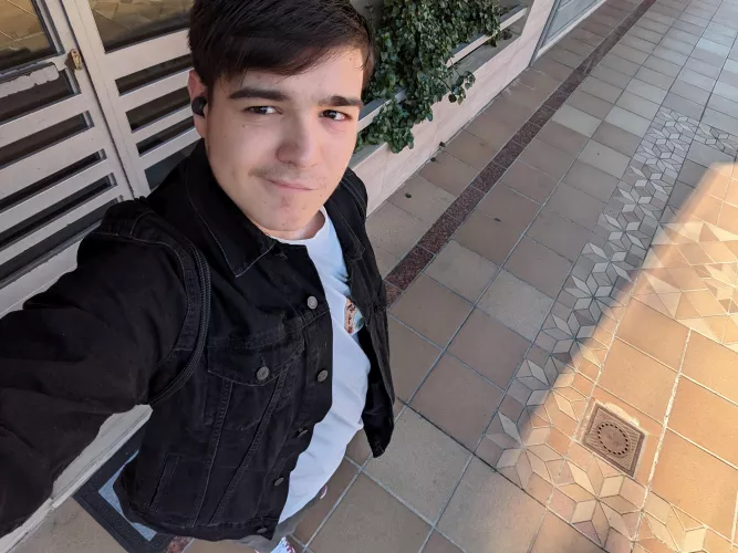 Kinda bored. Whats up guys??