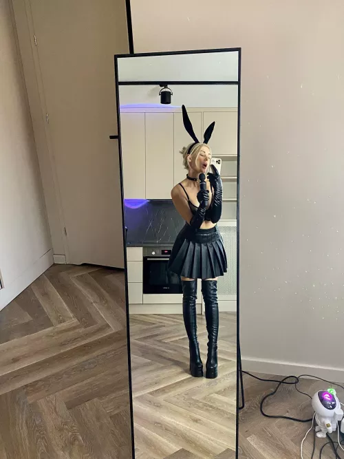 Let me take care of your morning wood [f]