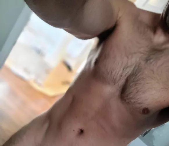 Mid-day roll in the sheets? (41)