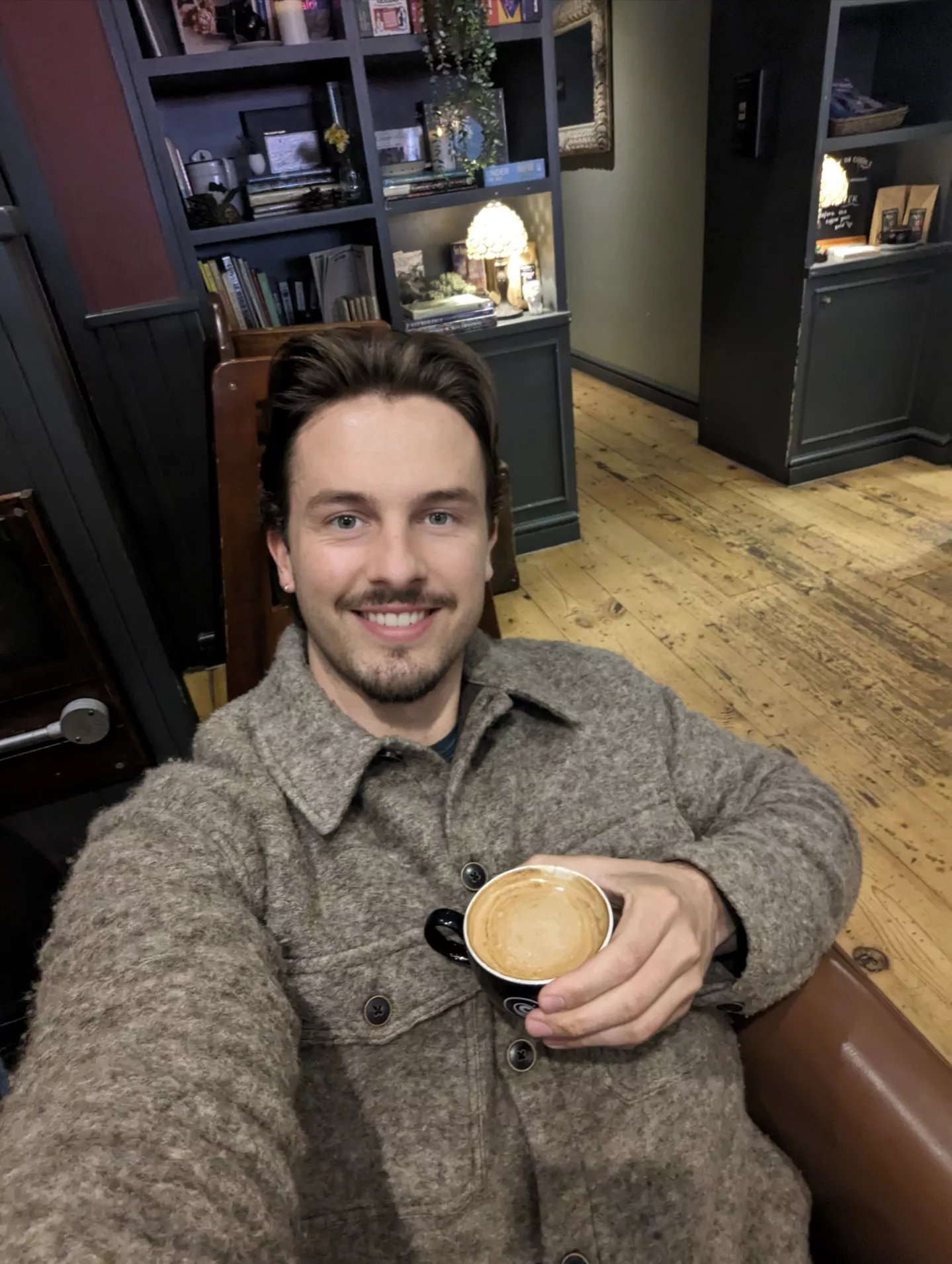 Morning everyone ! Have a great day 😊 Morning everyone ! Have a great day 😊