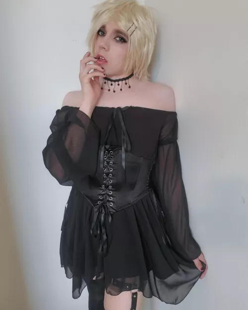 Most people are too scared to ask me out 