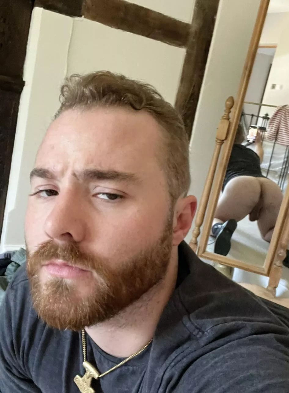 Need a face to sit on. 