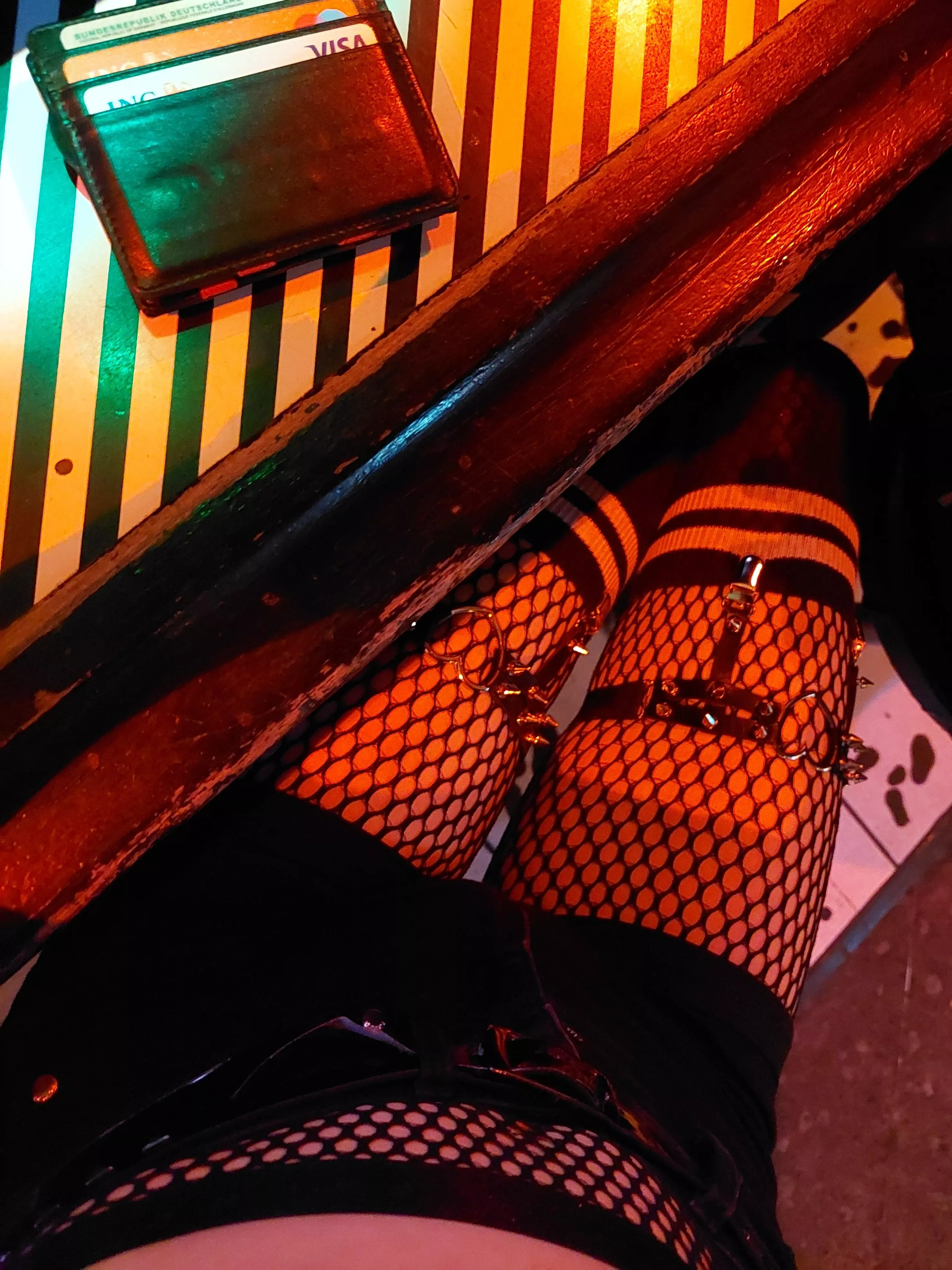 Perfect outfit for the bar, right? 🥰😋