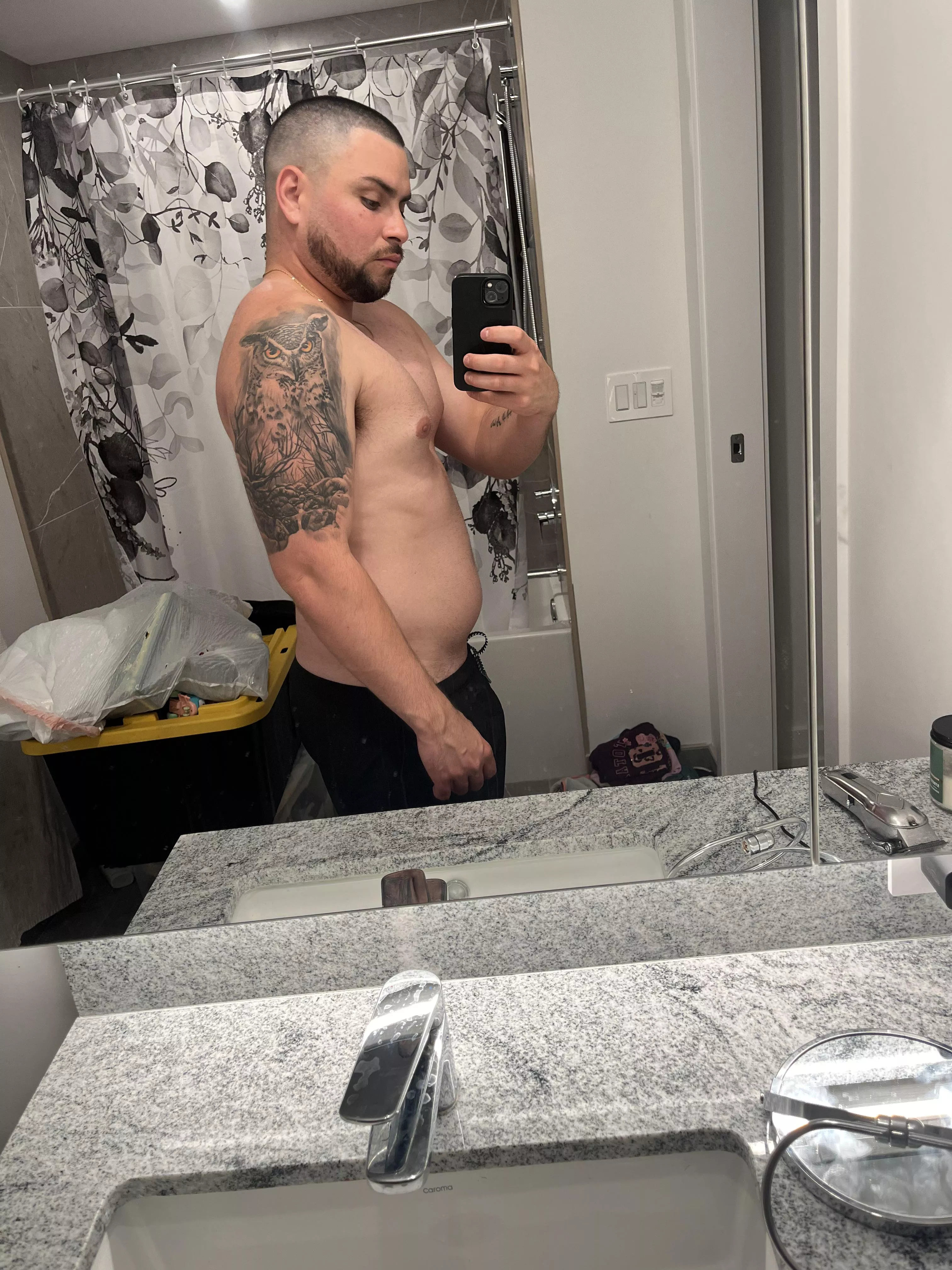 Please help me. 5’8 195 lbs. new PR benching 225 but body is not changing. Do I cut or bulk?