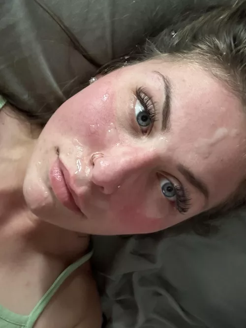 What do you call a girl that ends every tinder date like this?😩😏