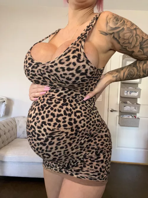 Would you take a 38 week pregnant girl on a date?