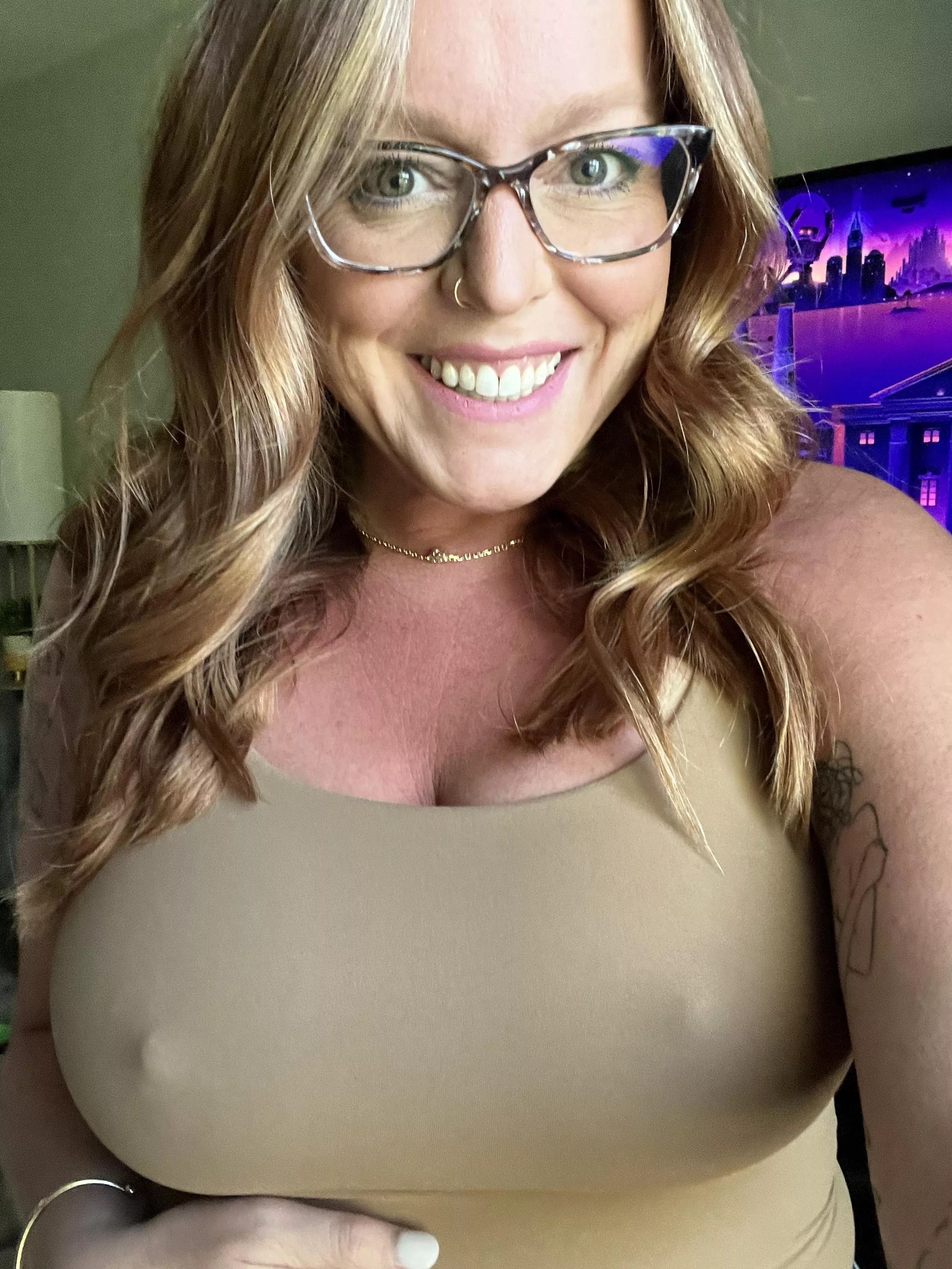 All natural…red, freckles, big ass titties! [IRTR]