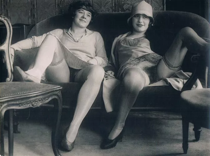 bawdy flappers