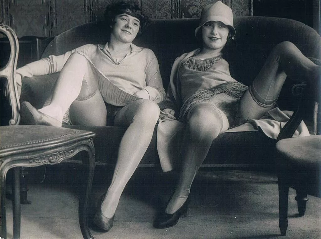 bawdy flappers