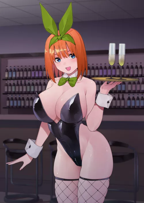 Bunny Girl Yotsuba Working Hard (The Quintessential Quintuplets)