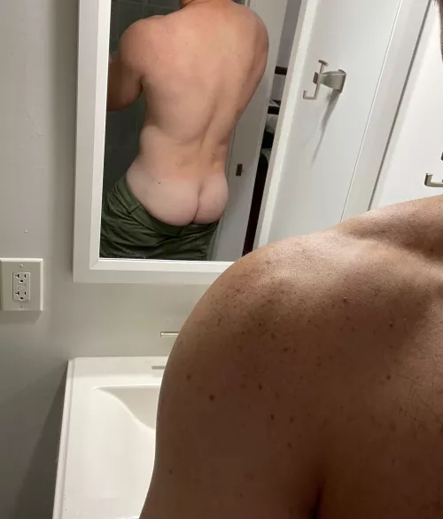 Currently have the urge to be bent over this sink and taught a lesson for showing off online