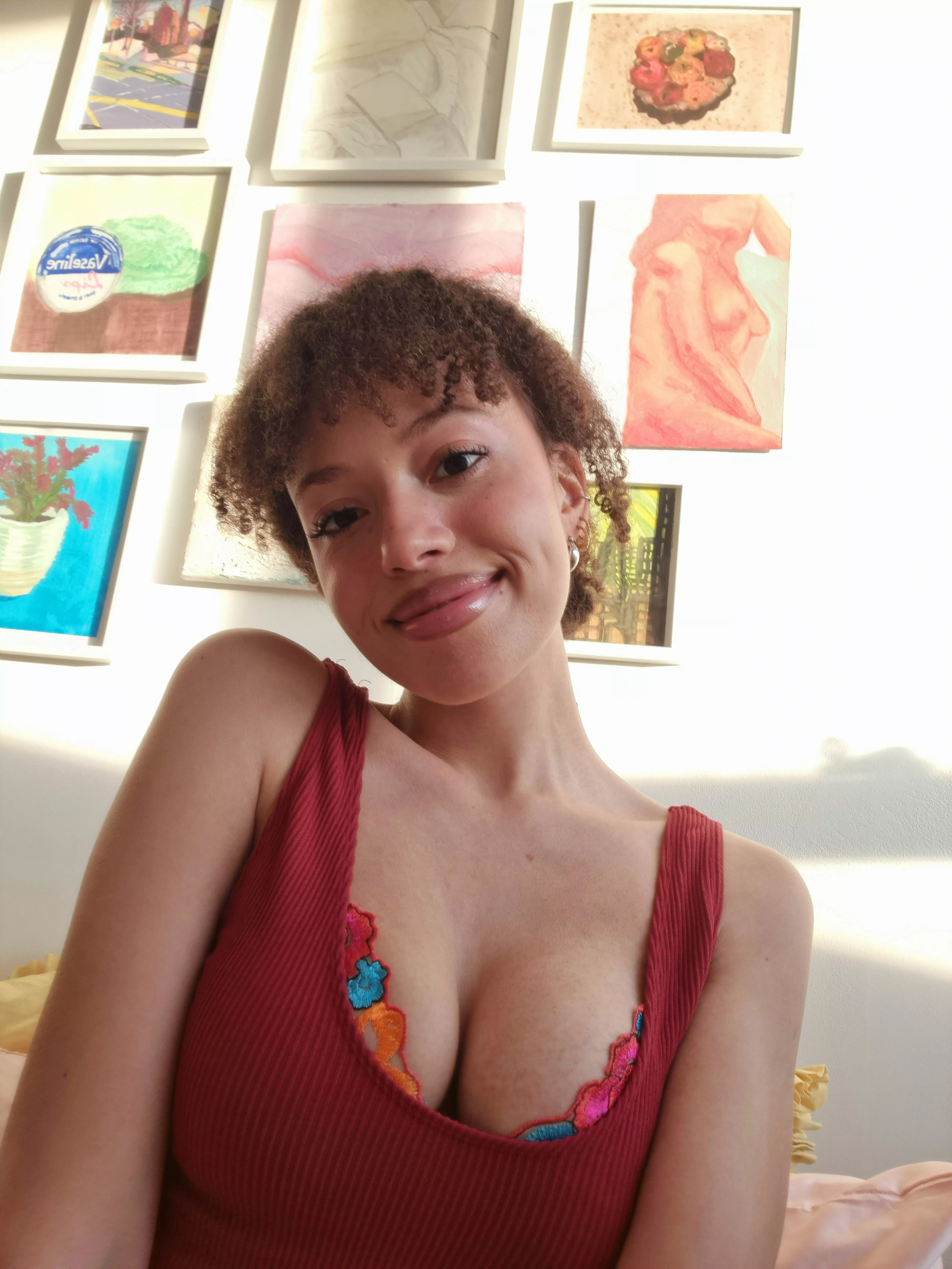 Do I look like I could destress you? ♡