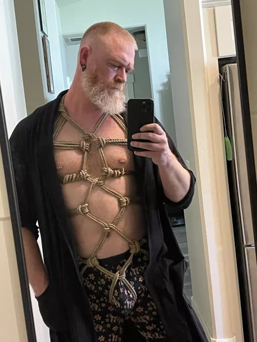 Hishi karada-ish tie. Have a great weekend everyone