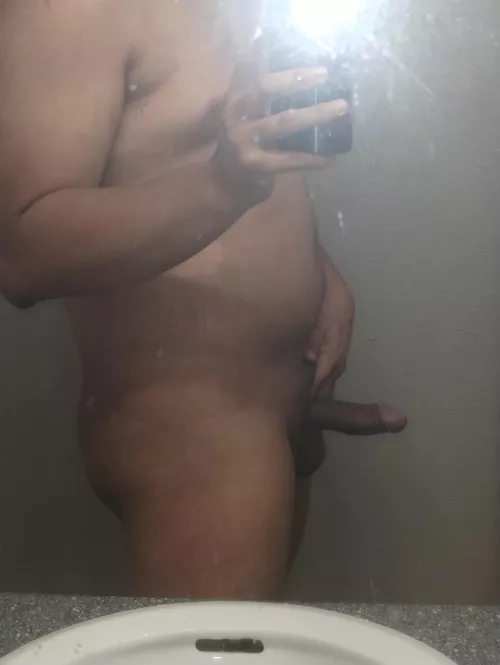 Horny rn dm