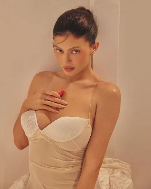 Kylie for Kylie Cosmetics (May 2024)