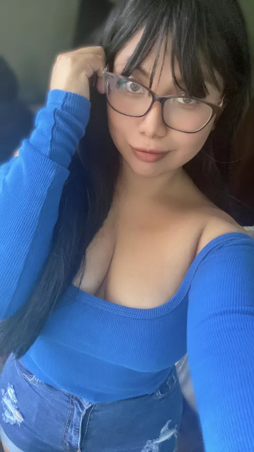 Let’s do a stare contest! Loser invites lunch today :P