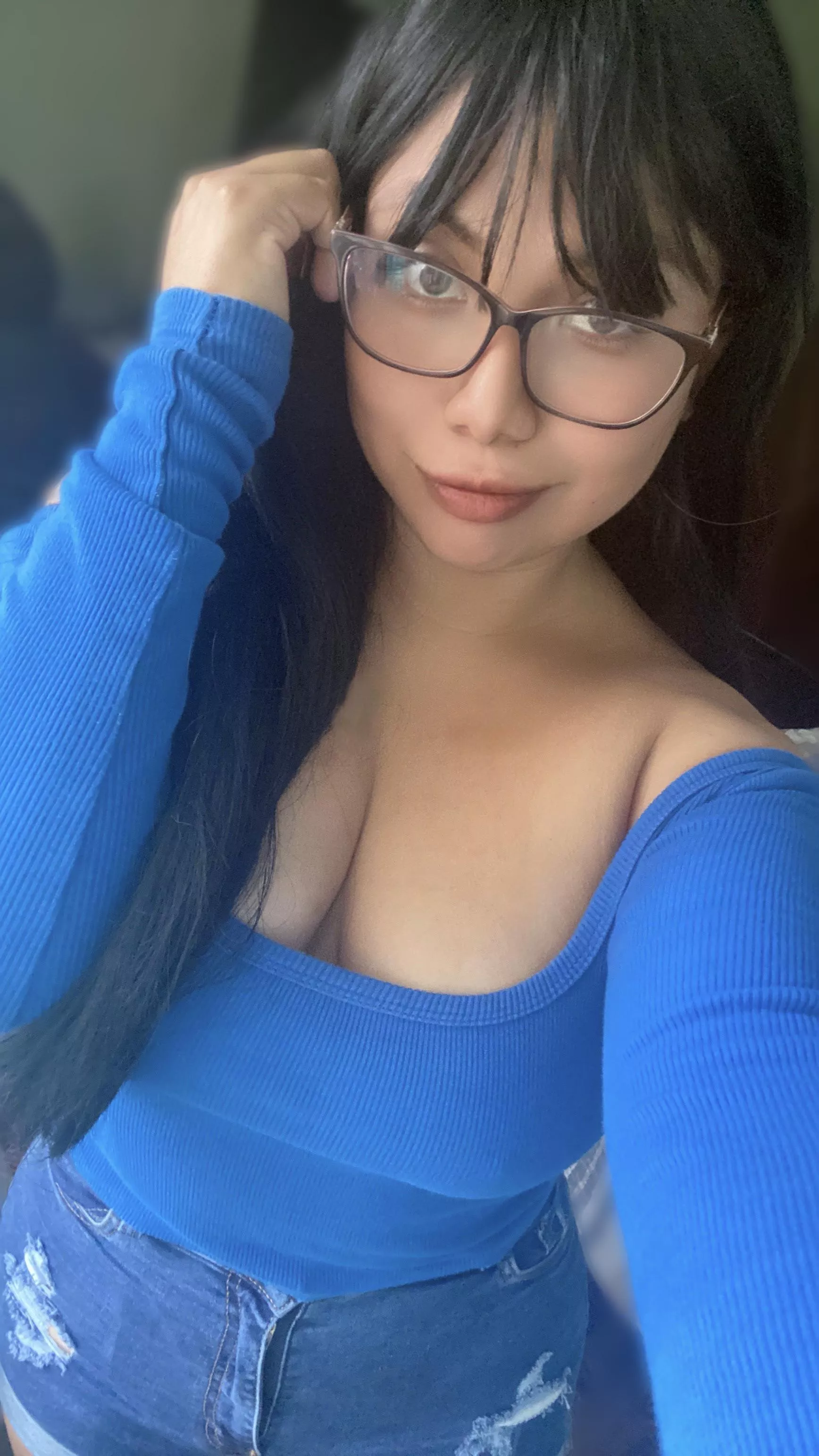 Let’s do a stare contest! Loser invites lunch today :P