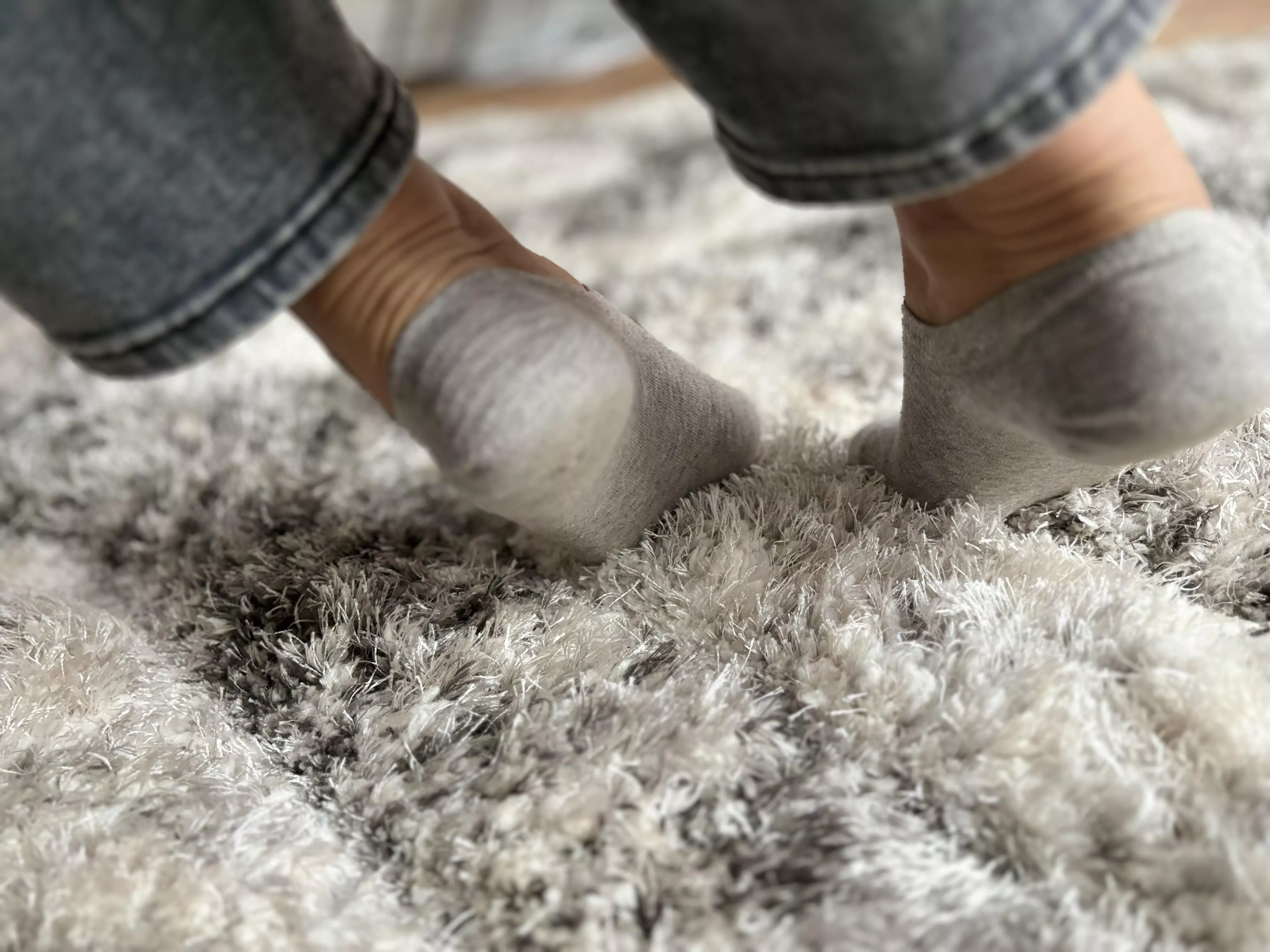 Lick the wrinkles behind my ankles please 