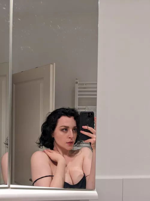 Mirror, mirror on the wall, who's the fairest of them all?