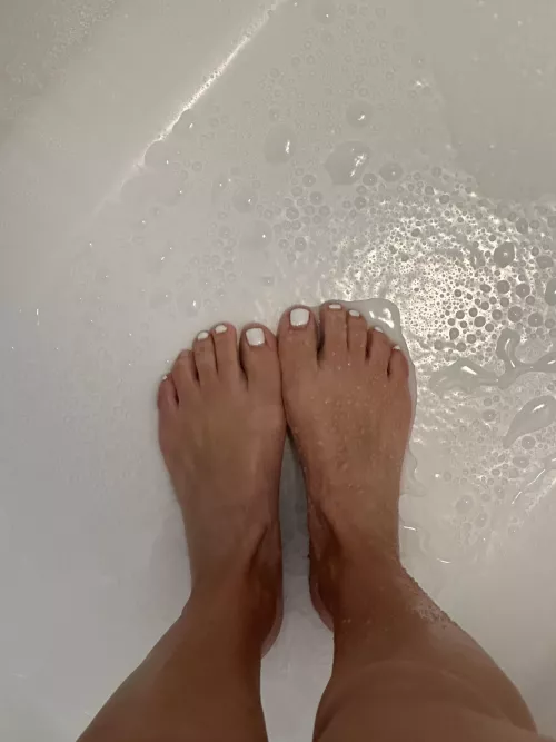 My POV of my little chubby toes 