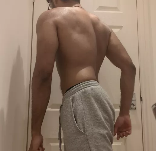 Need some back scratches 