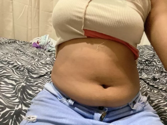 Pretty and chubby🥰