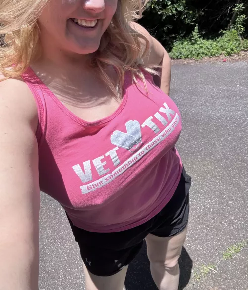 Sunshine and pokies out. 