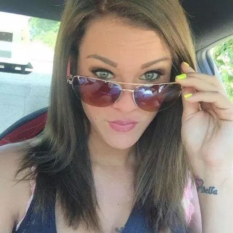 These photos from her old Instagram make me miss her even more