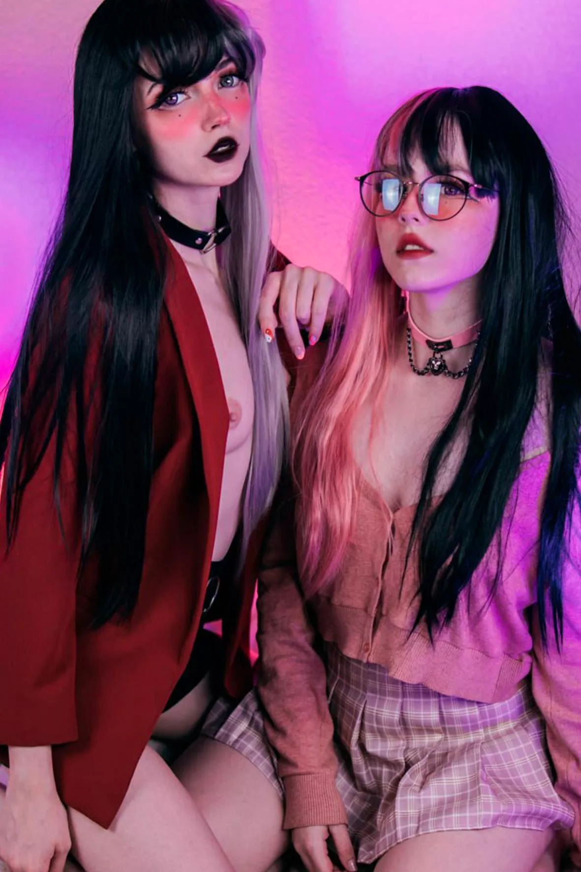 We hope you have 2 leashes