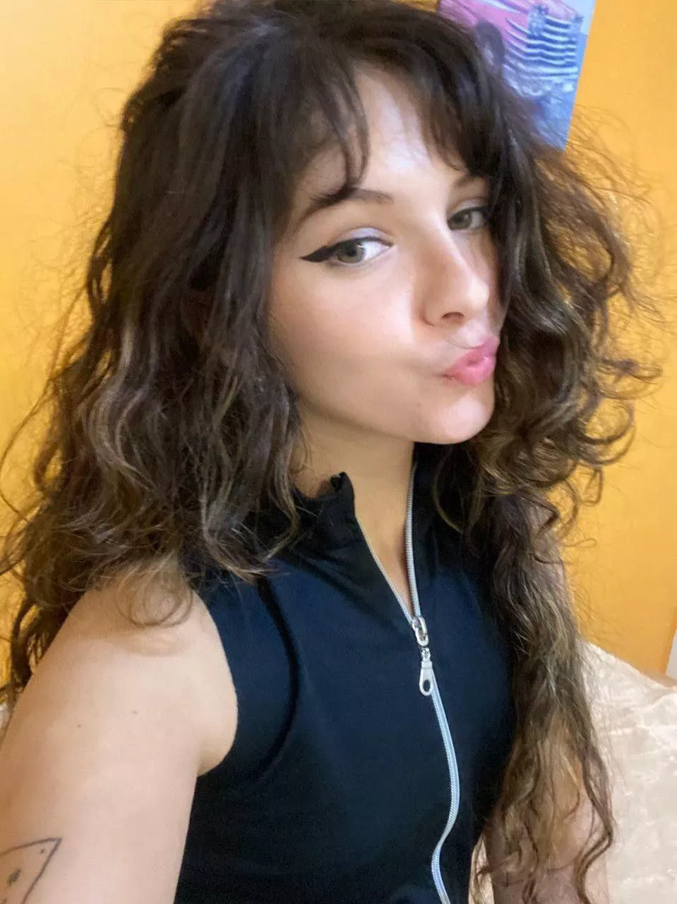 Would you give me a tight hug?