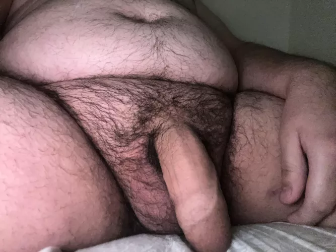 [24] come relax between my thighs 😉