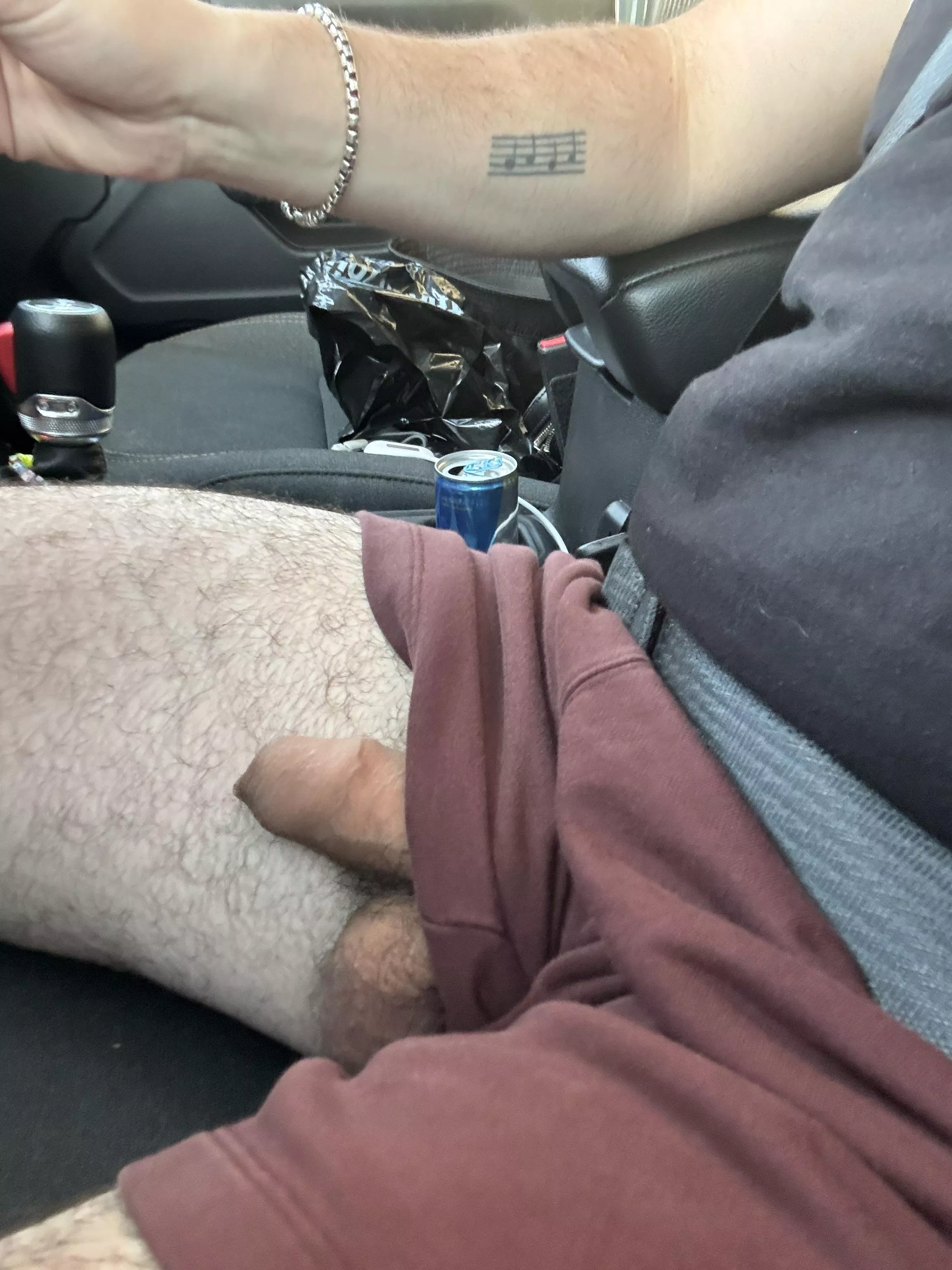 27 m Los Angeles edooo123 otters+ middle eastern + long term + bromance