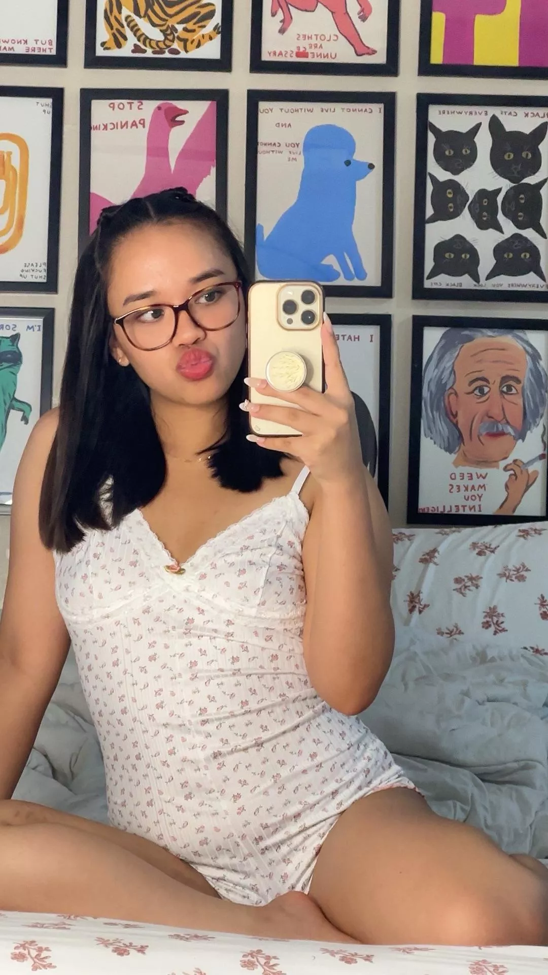 A kiss from your friendly neighbour 