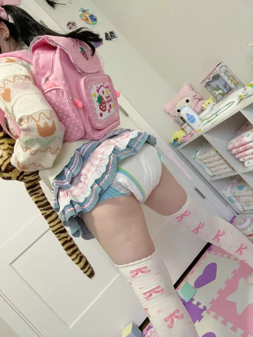 all ready for school :3