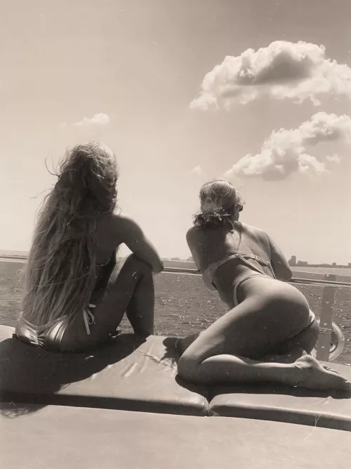 Cj Perry & Liv Morgan 