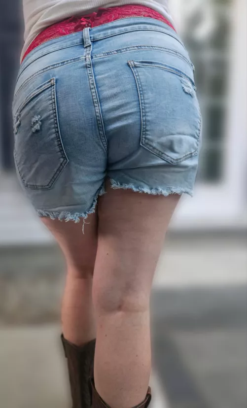 Did your teacher ever wear tight shorts 