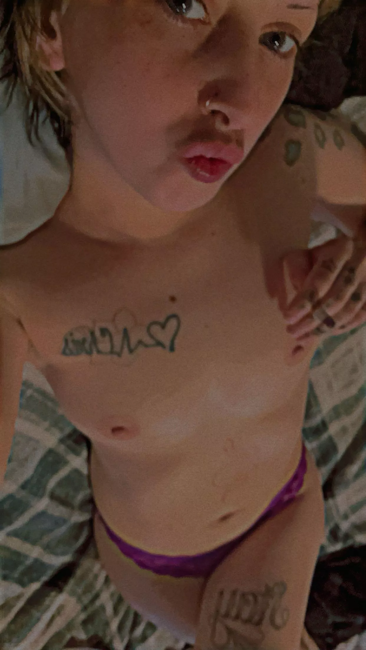 Do women who smoke make your dick harder?