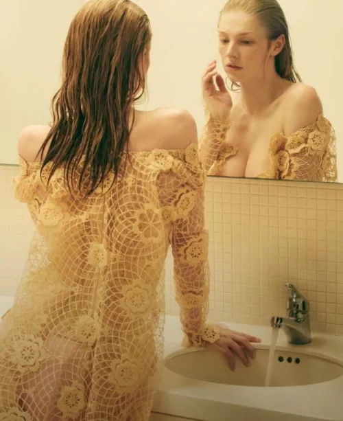 Hunter Schafer makes me feel so gay whenever I pump for her I need to pump with a bud so bad for her