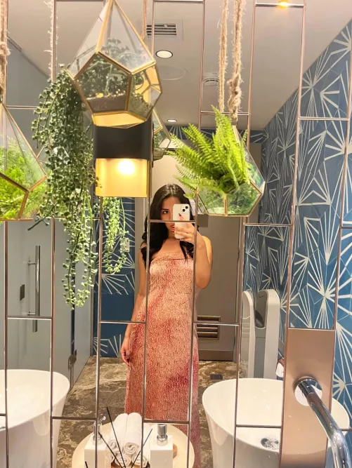 I love this classy dress, hope you love it too! <3