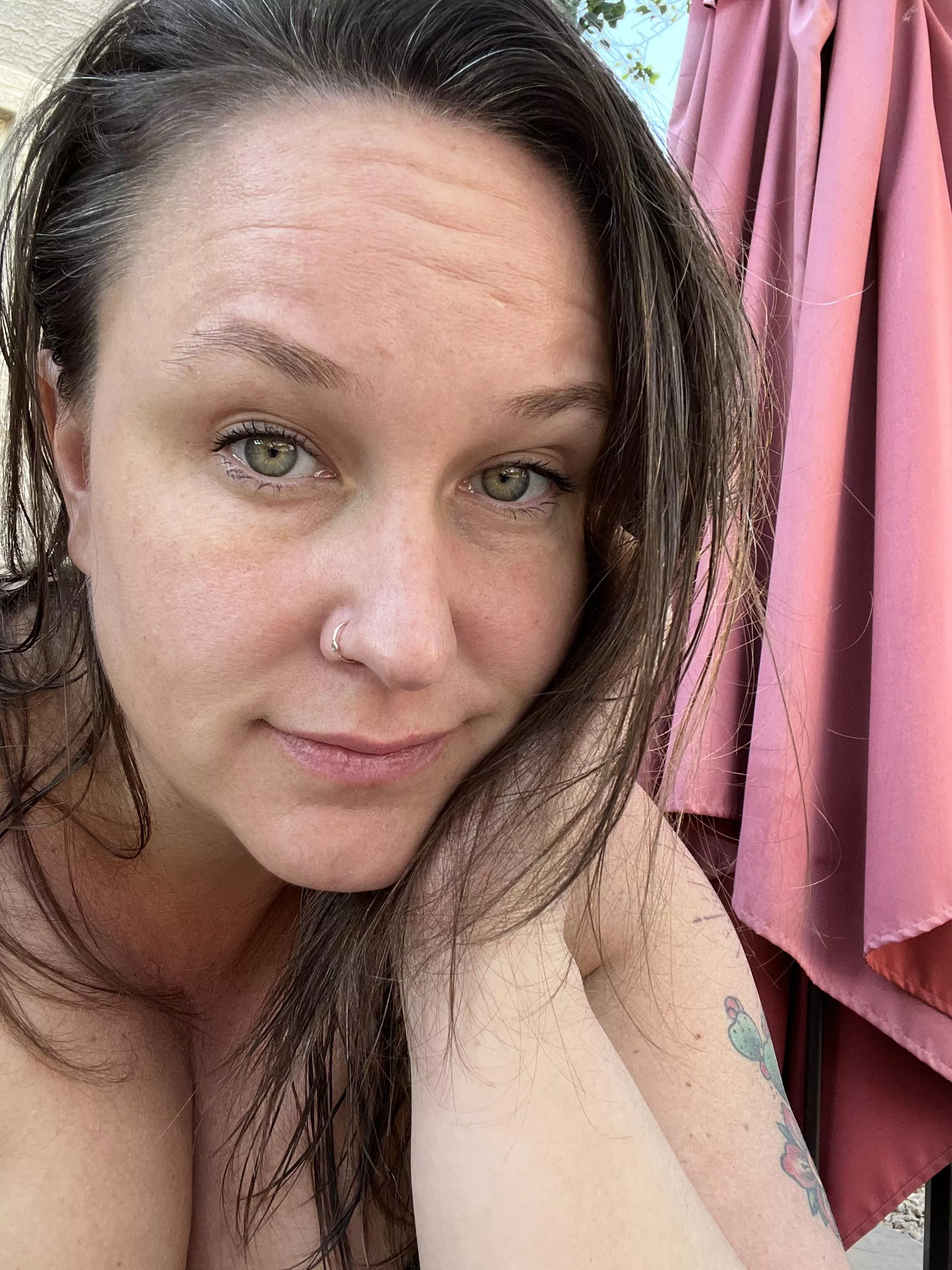 Morning eyes and no make up
