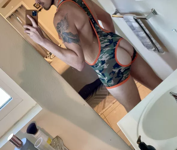 New singlet 😈🍑