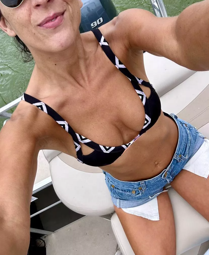 New top…love the cut outs