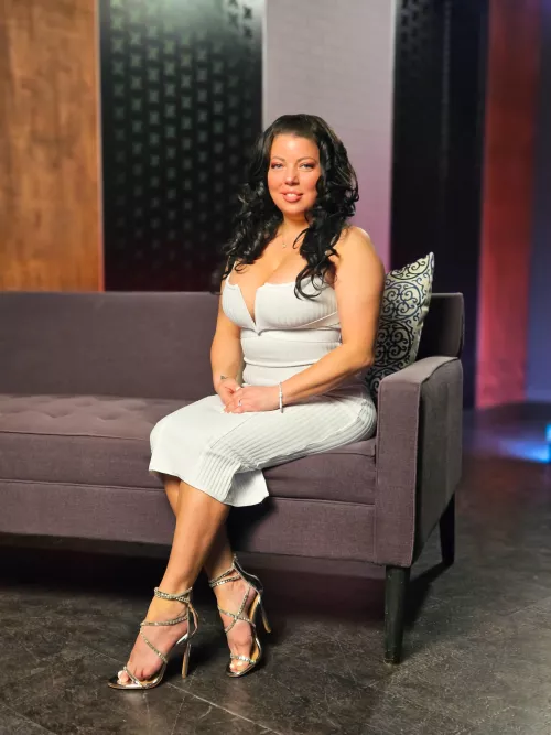 Past Anchor Ariella Banks Visited the Naked News Studios Today! 