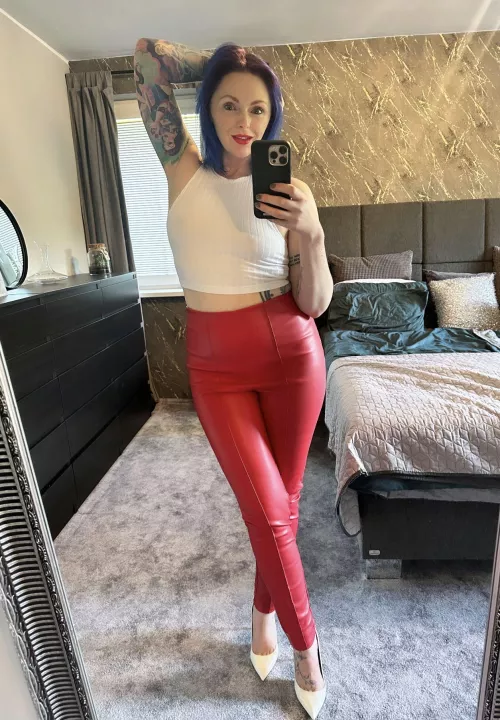 Red leather trousers for a summer date night