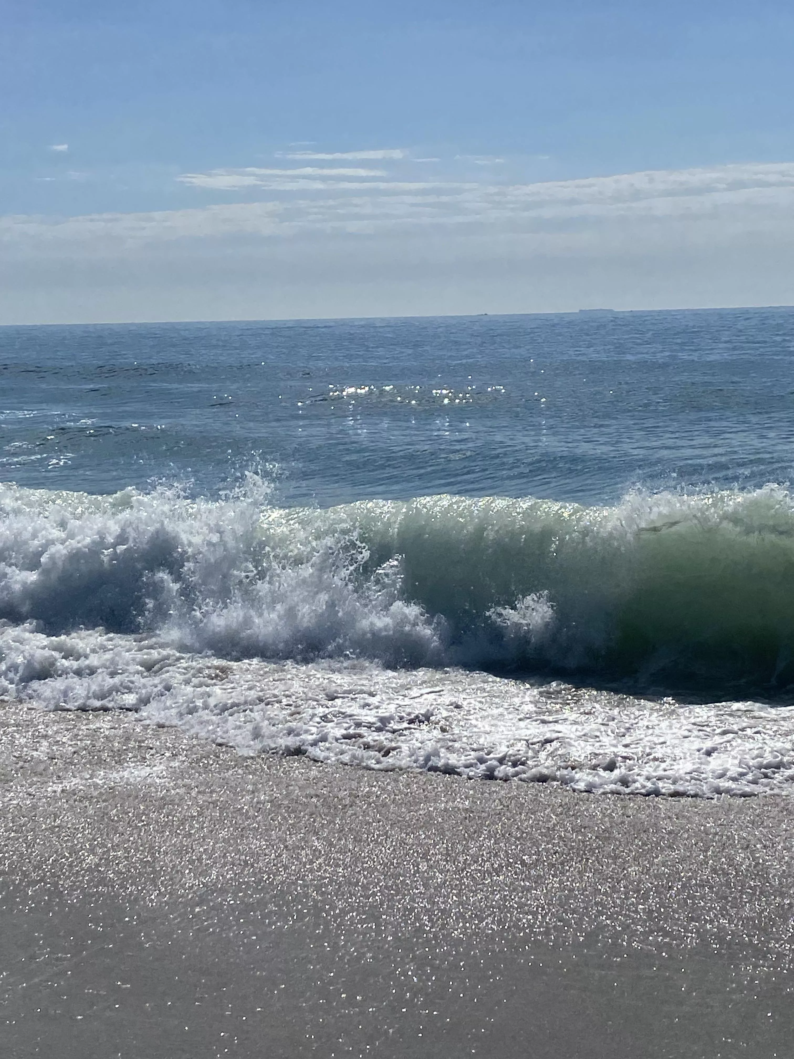 Same beach , different day. Love my life. Ocean is good for my soul 🤙🏻🎶🎶